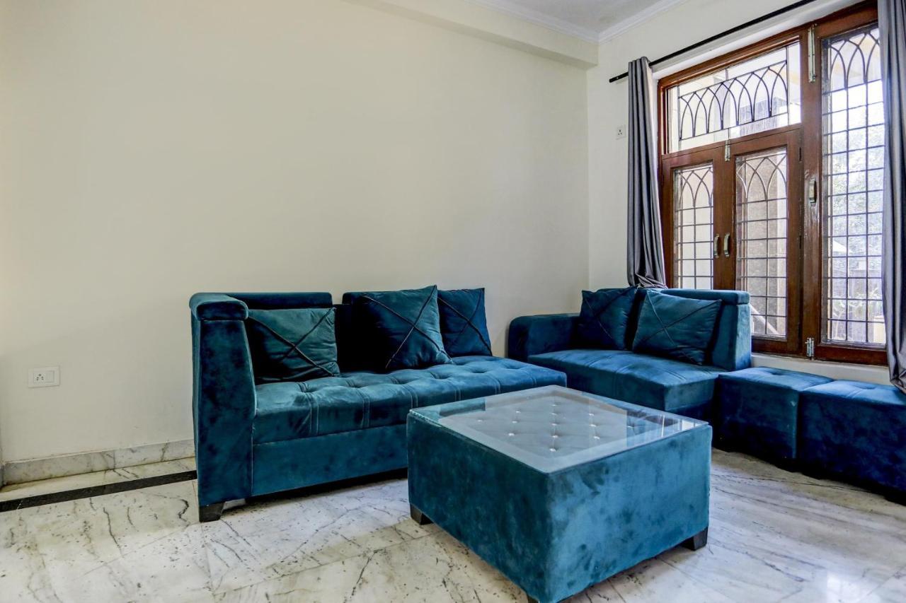 Super Capital O Uk House Residency Hotel Gurgáon Kültér fotó