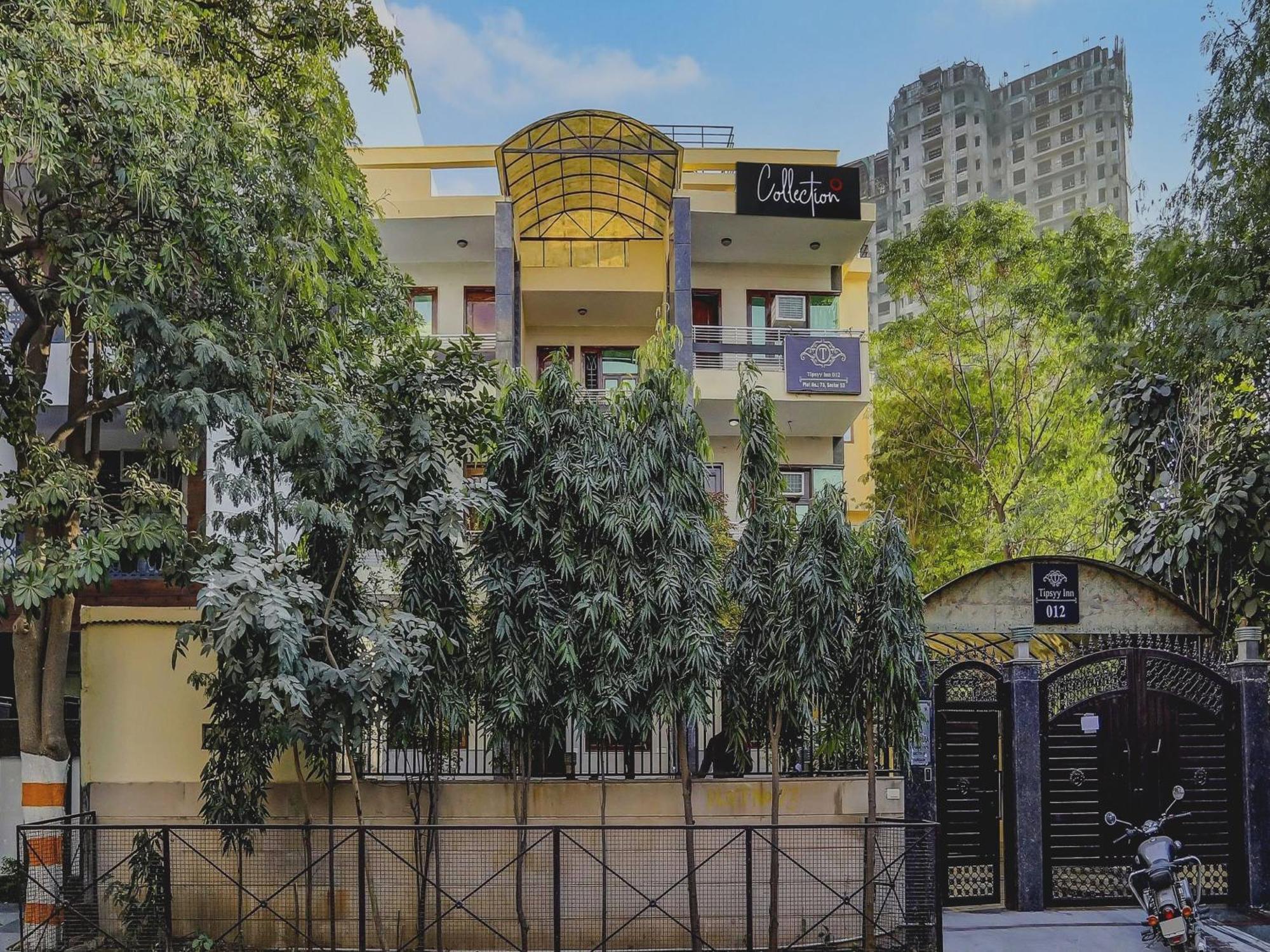 Super Capital O Uk House Residency Hotel Gurgáon Kültér fotó